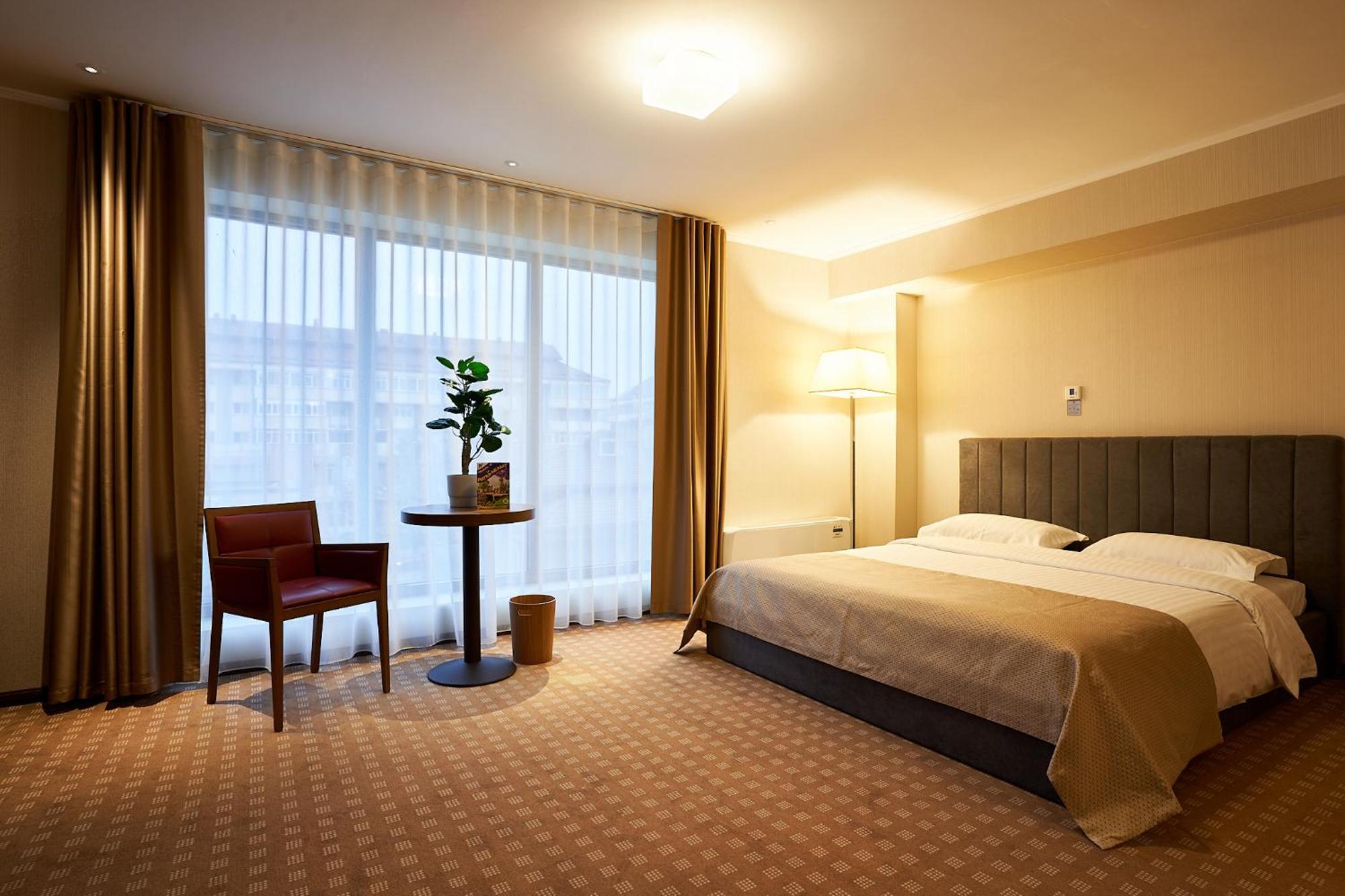 Petrodava One Piatra Neamţ 外观 照片