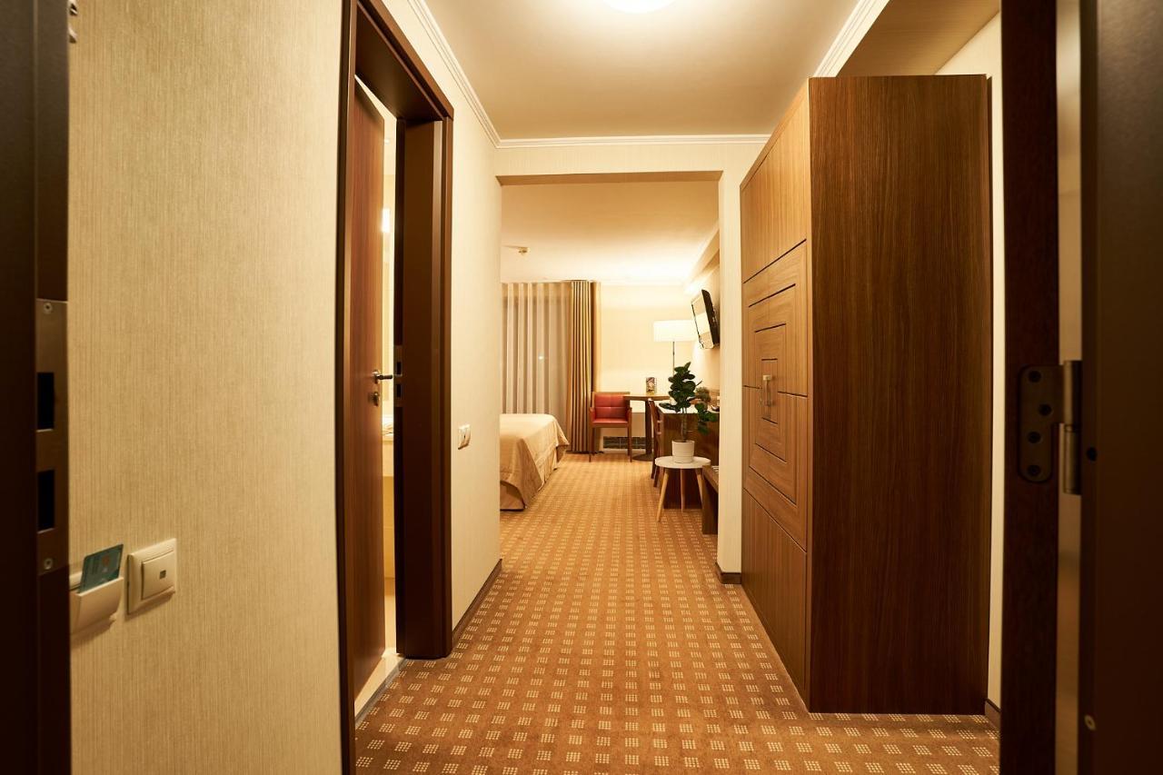 Petrodava One Piatra Neamţ 外观 照片